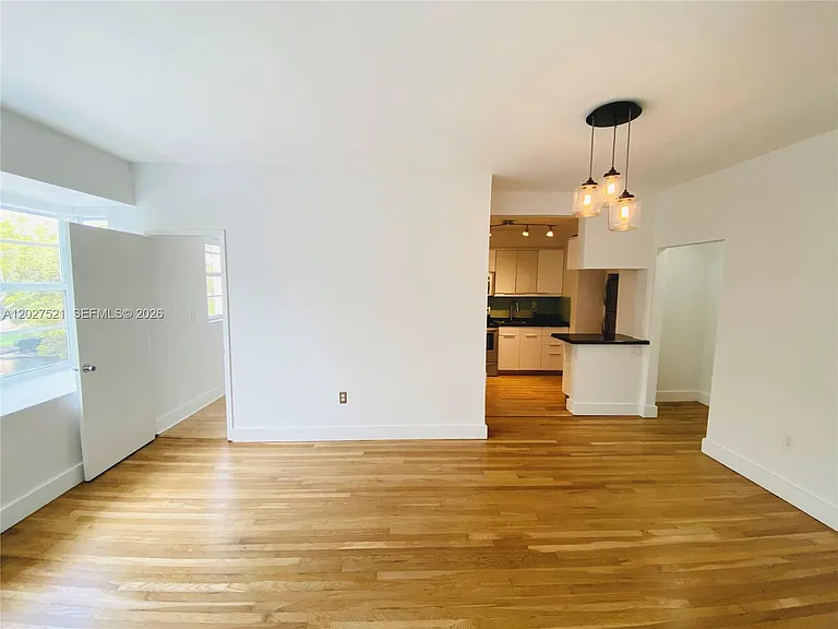 6881 Bay Dr #11 — Photo 4