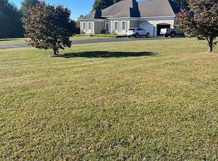 208 Amanda Dr, Jamestown, TN 38556