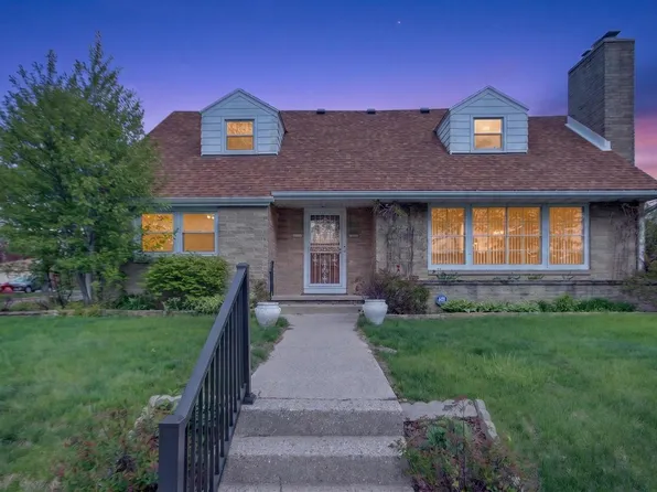 4076 N 90th STREET, Milwaukee, WI 53222