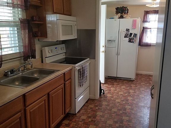 4th image of 303 State Ave