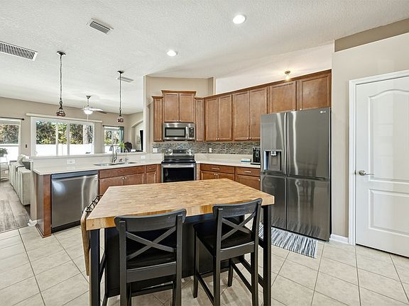 4th image of 86047 Rio Way