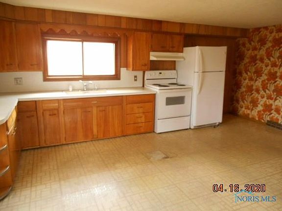 3rd image of 745 Deal Ave