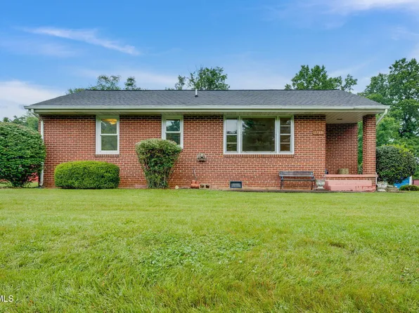 1789 Stratford Rd, Kingsport, TN 37664