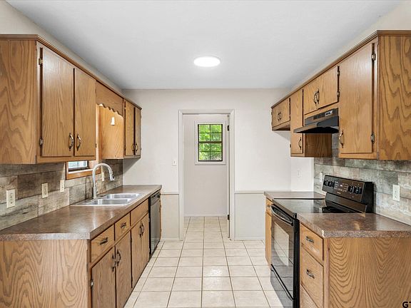 5th image of 10356 Creek Bend Dr
