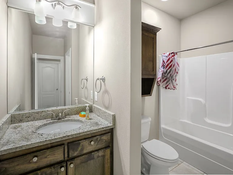 2505 SW Worthington Ave — Photo 18