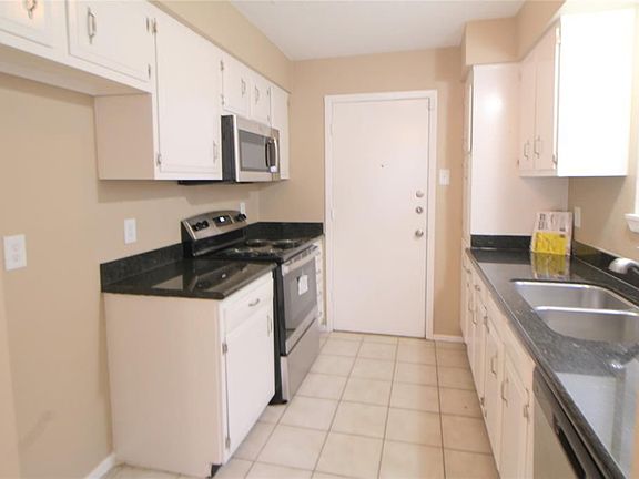 4th image of 7706 Whidbey Island Dr