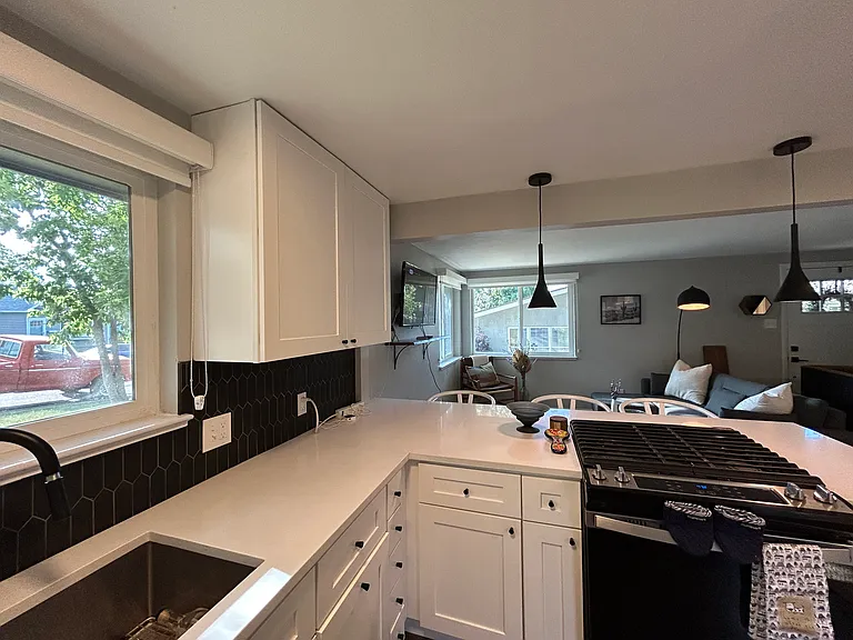 1050 Lowell Blvd — Photo 5