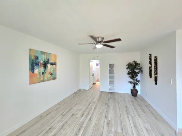 Emerald Green, 3621 Emerald St #8, Torrance, CA 90503