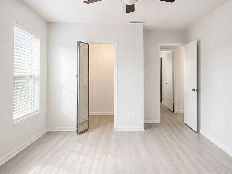 2906 Peppertree Pl — Photo 10
