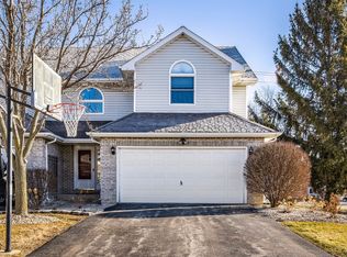 2108 Poppy Ln, Crest Hill, IL 60403