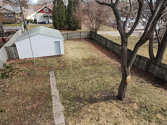 5th image of 219 N Rockford Ave