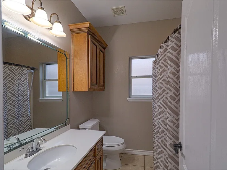 6842 Old Square Dr — Photo 12