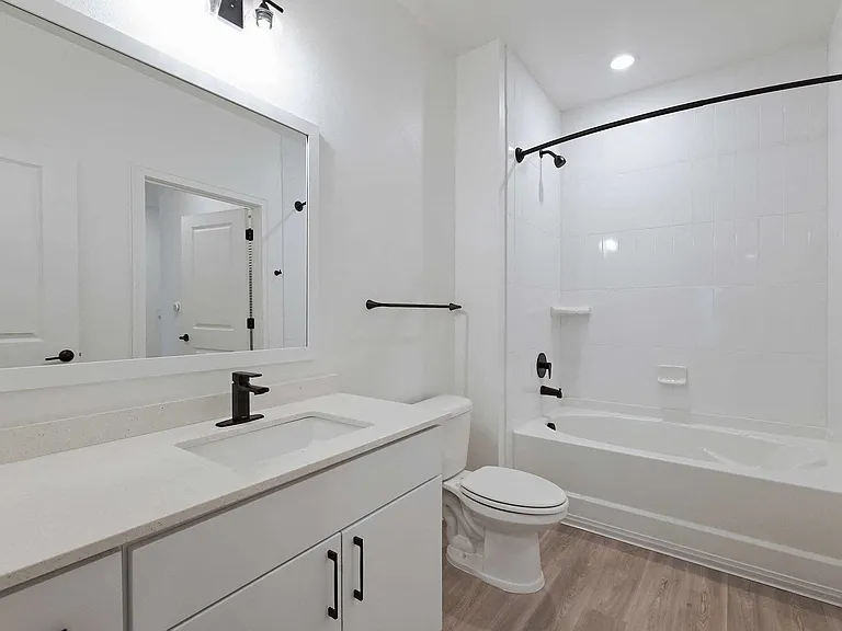 Tropia Luxury Apartments — Photo 141