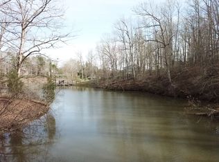 132 Woodberry Dr, Cherryville, NC 28021