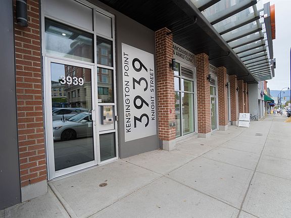 3rd image of 3939 Knight St #308