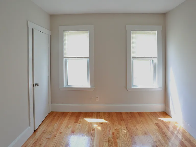 41 Payson Ave #2 — Photo 9