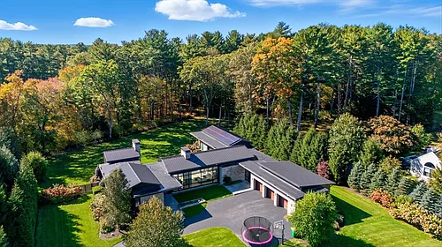 63 Sylvan Ln Photo 1