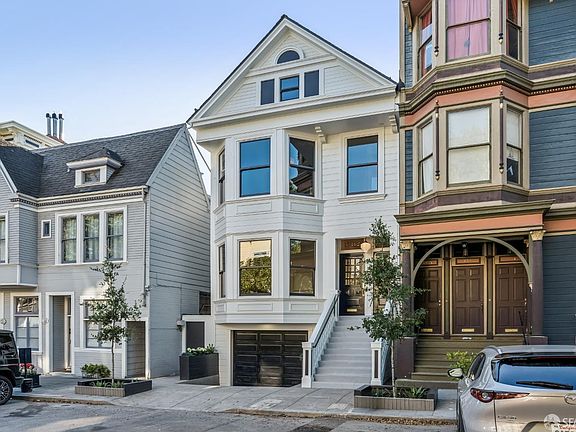 33rd image of 160 Noe St