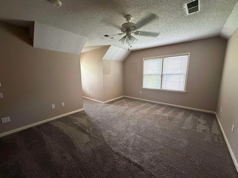 956 Rolling Oaks Ln — Photo 25