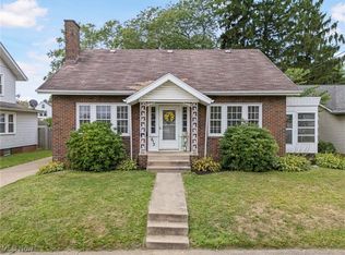 613 Edwards St, Louisville, OH