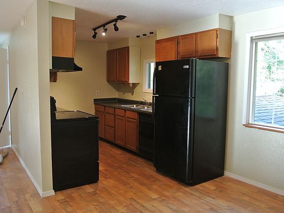 3rd image of 4330 Mayhill Dr SE