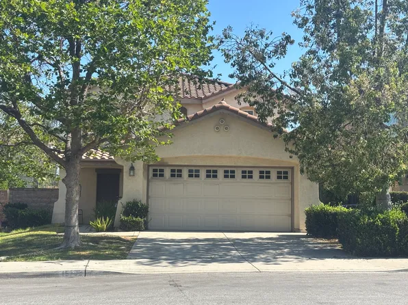 16782 Broadmoor Way, Fontana, CA 92336