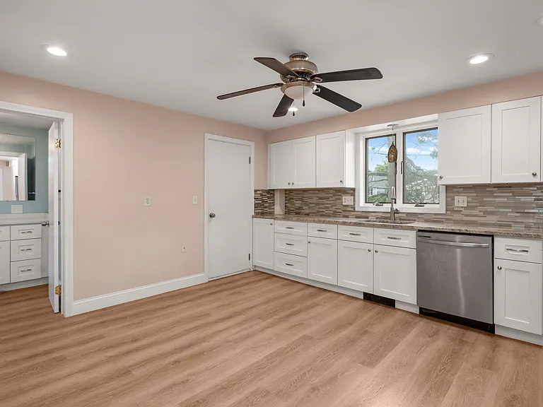 7 Perham St #2 — Photo 5