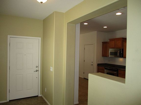 2nd image of 484 E Goldmine Ln