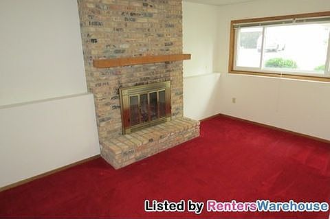 4th image of 16147 Flagstaff Ct N