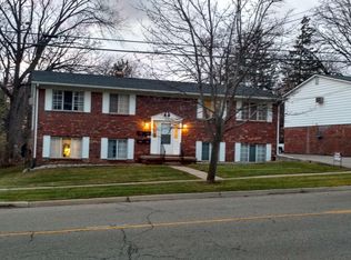 207 N Hazelton St APT 4, Flushing, MI 48433