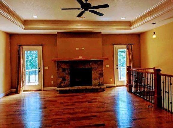 4th image of 284 Reynolds Dr