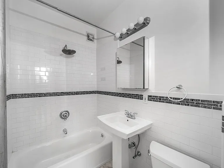 1688 York Ave #2A — Photo 11