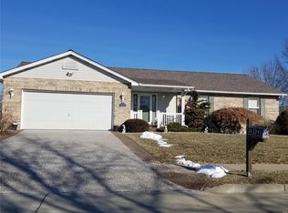 453 Briarwood Ln, Wentzville, MO