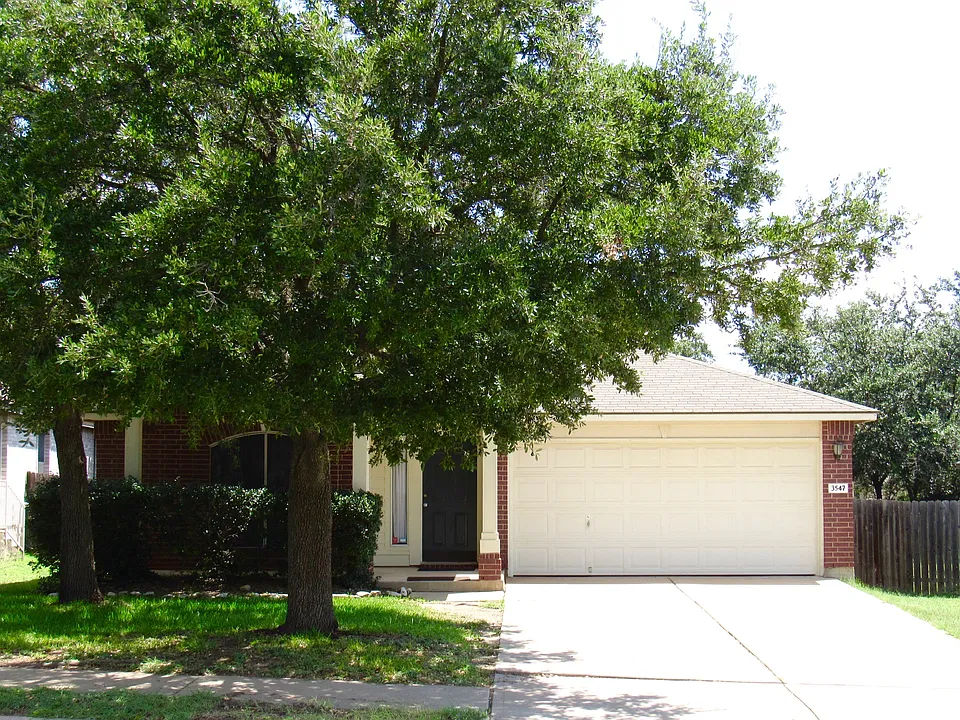 3547 Rock Shelf Ln