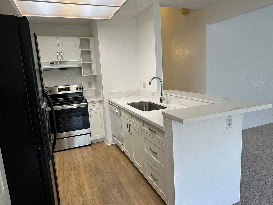 1st image of 605 Mananai Pl APT U