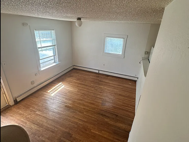 234 Santa Fe Ave #6 — Photo 4