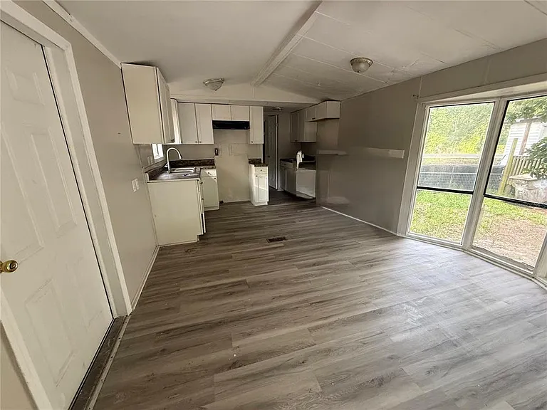 14455 E Highway 25 #22 — Photo 20