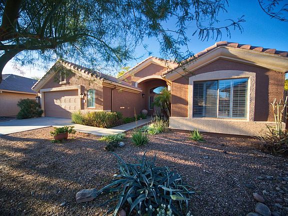 2nd image of 8632 W Mohave St