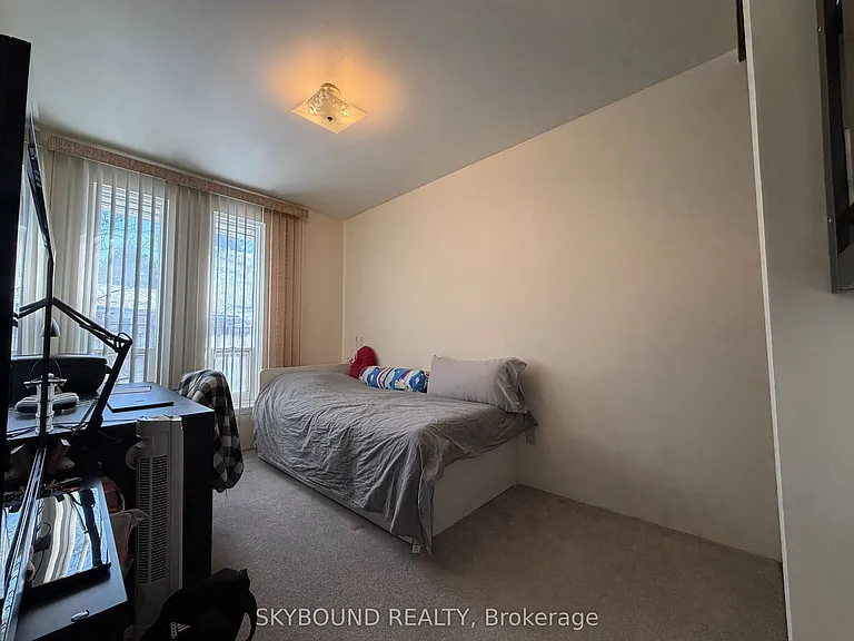 71 Cass Ave #19 — Photo 38
