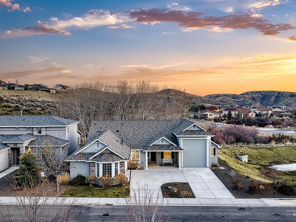 1st image of 5699 W Creeks Edge Dr