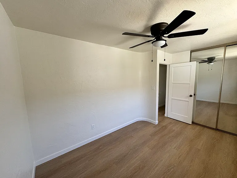 1929-1937 N Morena Blvd #1937 — Photo 8