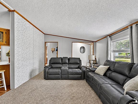 4th image of 1070 Cherry St