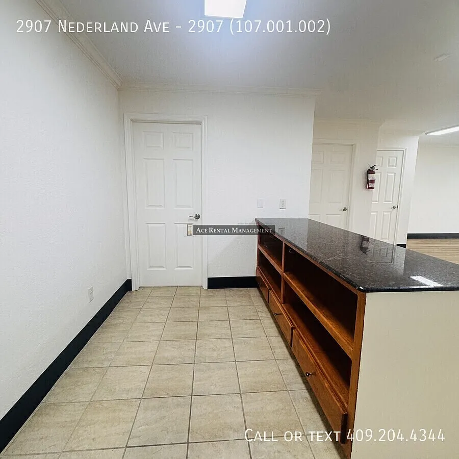 Studio, 1200 sqft, $1,300 — Photo 4