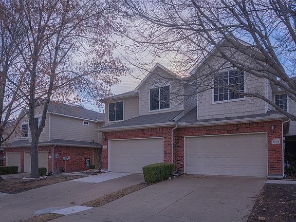 3rd image of 8605 Hunters Trace Ln