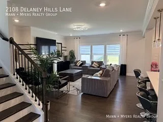 2108 Delaney Hills Ln — Photo 6