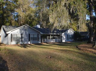 21 Chesterfield Dr, Beaufort, SC 29906