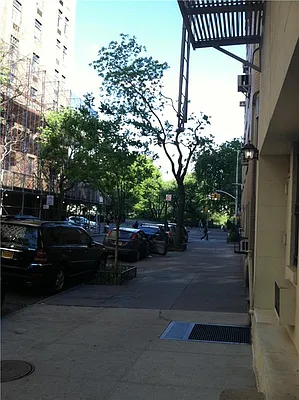 Rented by Living New York | media 38