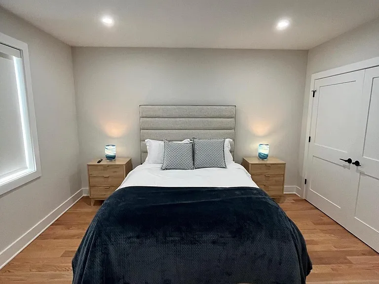 211 Rockwell Ave — Photo 24