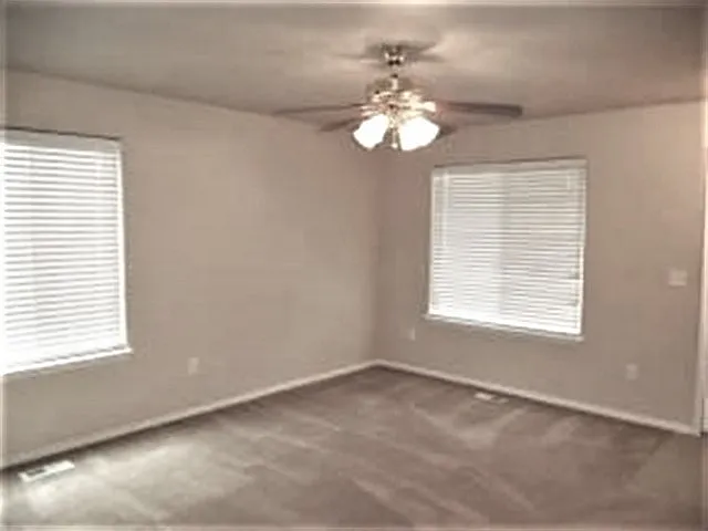 4 bed, 2.5 bath, 2001 sqft, $2,635 — Photo 2