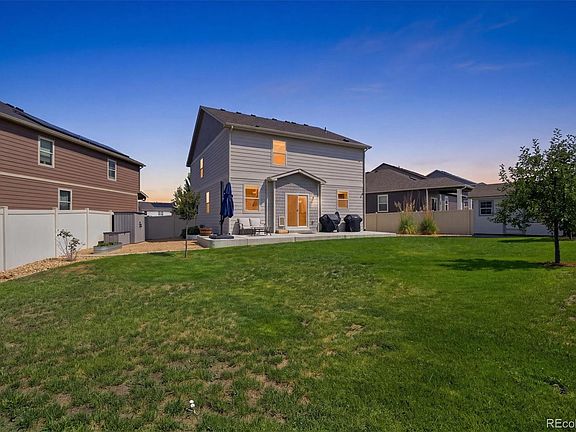 3rd image of 6776 Morrison Drive